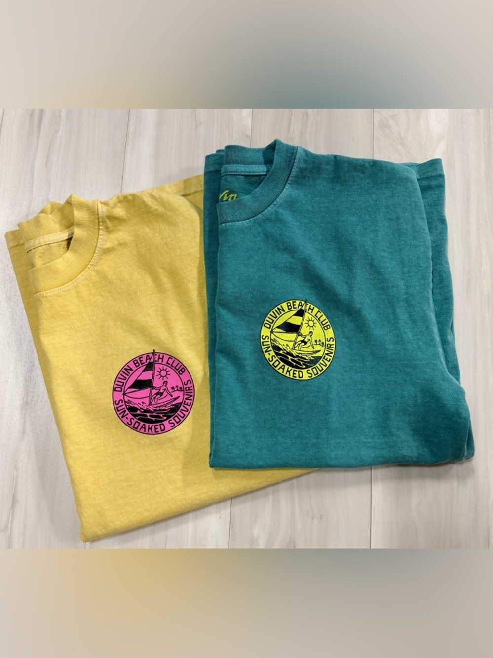 2 Duvin Beach Club tee shirts men’s size Large